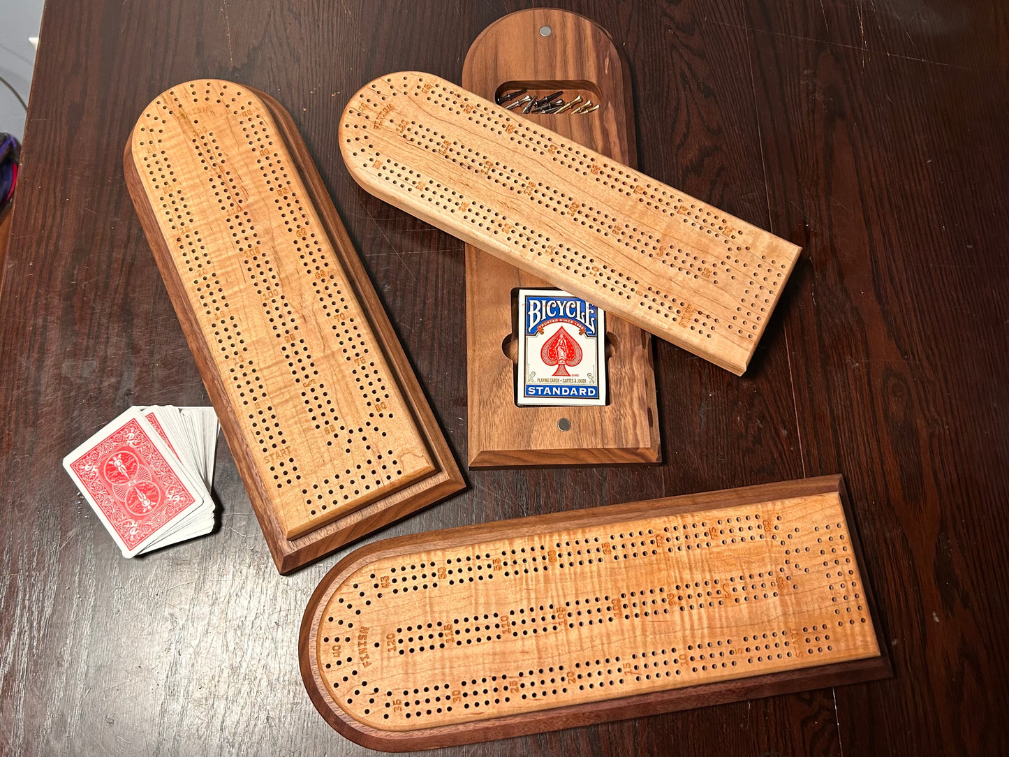 Deluxe Pivoting Cribbage Board