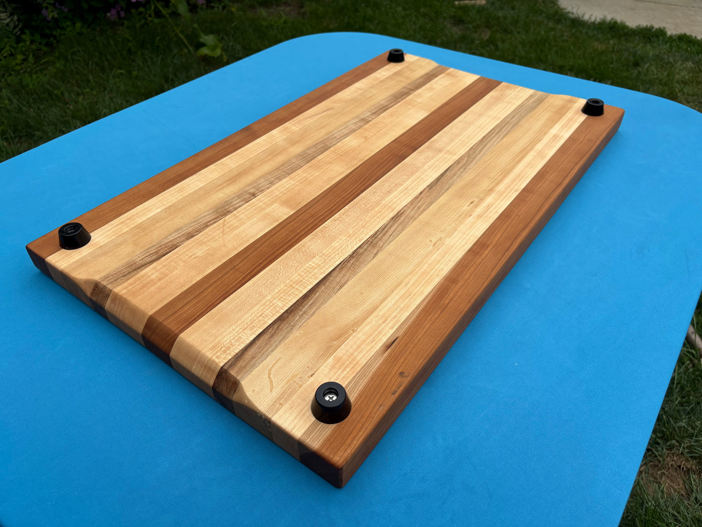 XL Cutting Board, Edge Grain Maple & Cherry