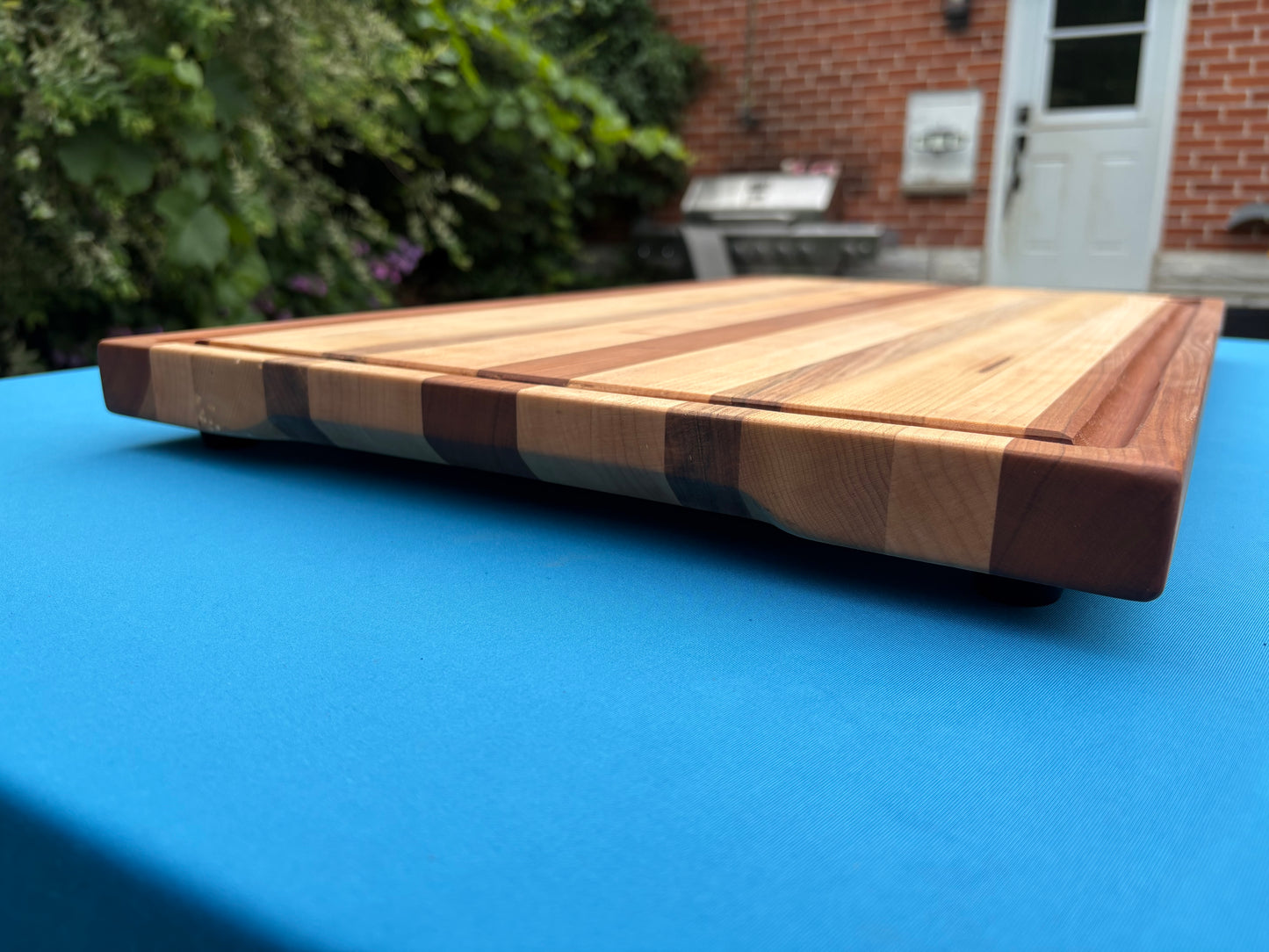 XL Cutting Board, Edge Grain Maple & Cherry